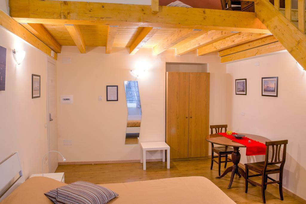 La Cattedrale Bed & Breakfast Νάπολη Εξωτερικό φωτογραφία